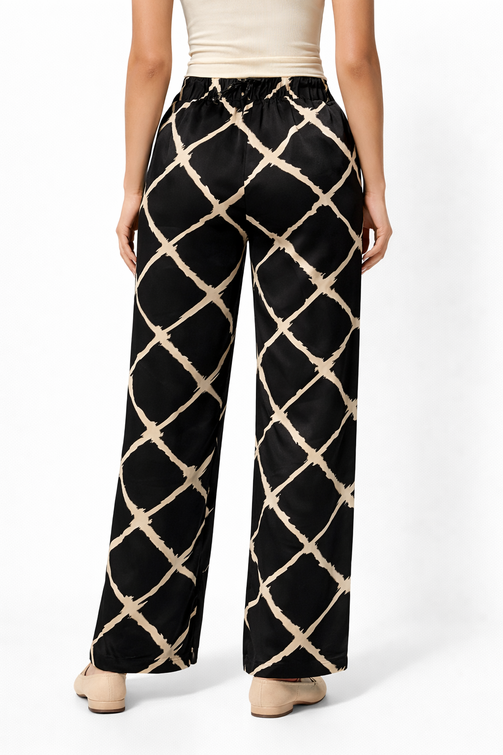 Geometric Print Loose Elastic Pants – Black - 112010