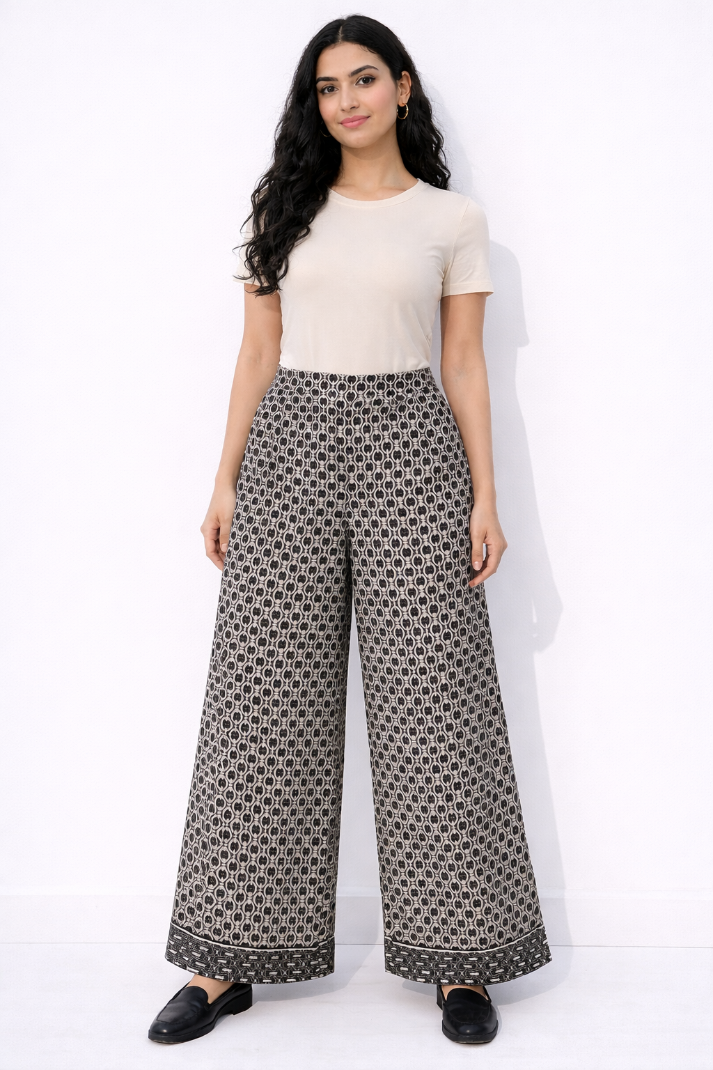 Printed Wide Leg Pants - 112013
