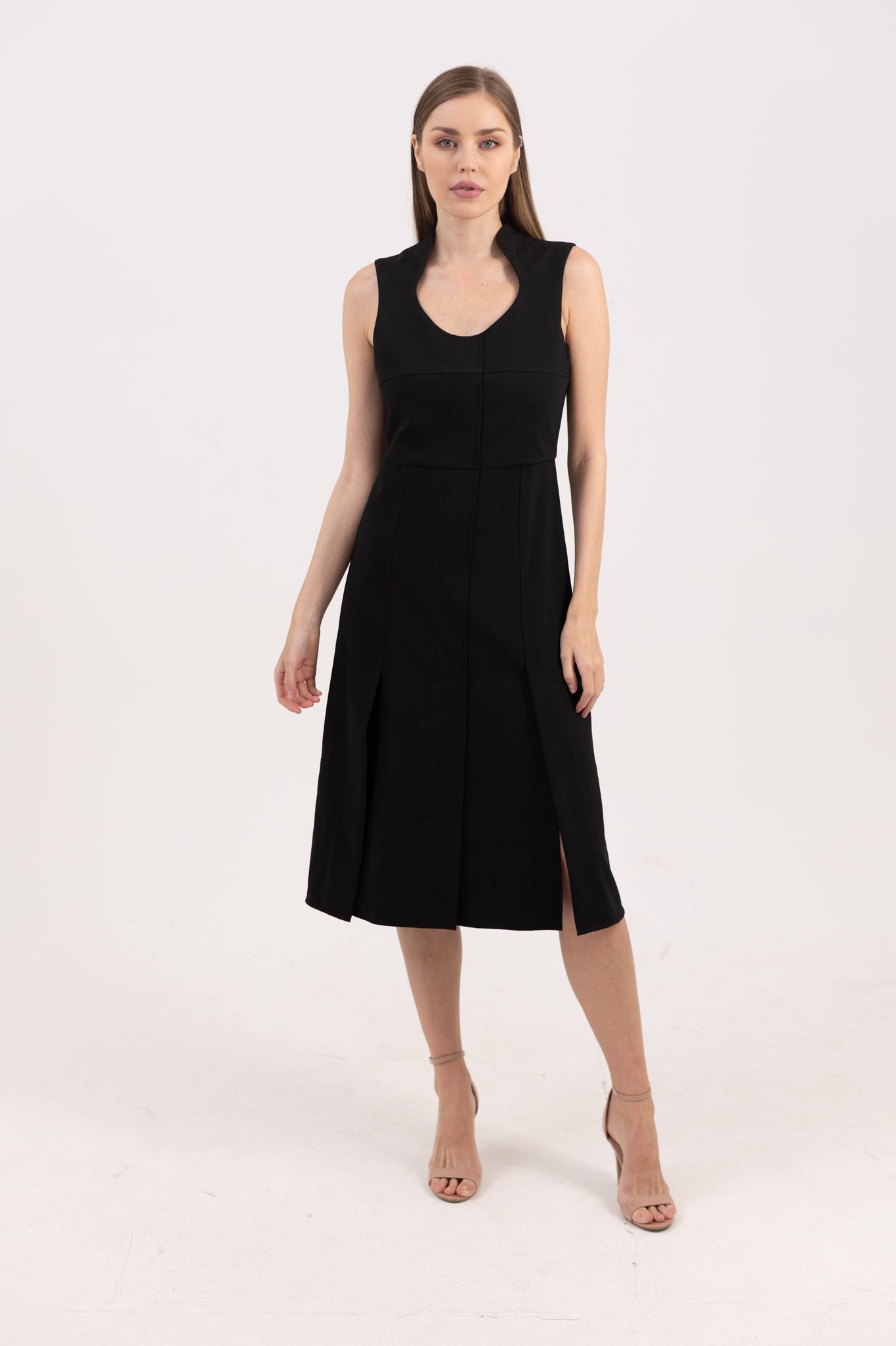 Dress with Fitted Collar and Waist - Black