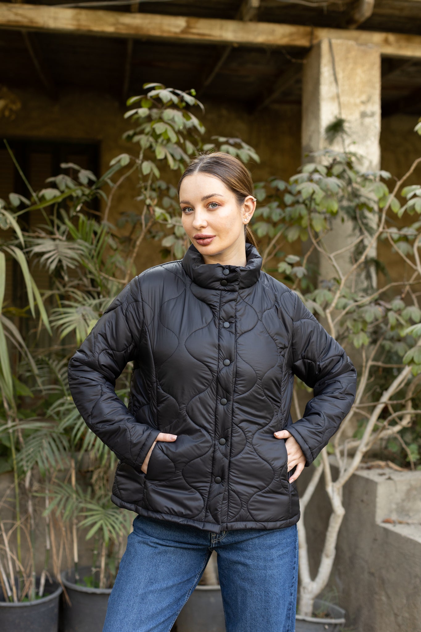 Hour glass quilted nylon jacket with snaps -150026